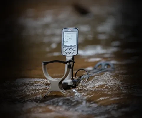 Erzincan Minelab X-Terra Elite - Su geçirmez gövde